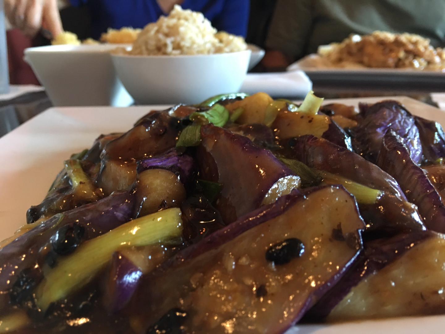 A guide to vegan dining in Rehoboth Beach, Delaware by Vegans, Baby. For more vegan dining guides, visit www.vegansbaby.com/vegansbaby2018