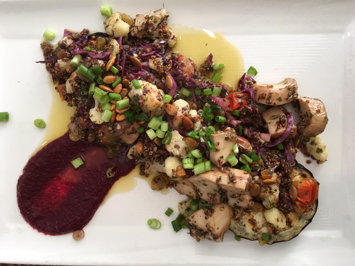 A guide to vegan dining in Rehoboth Beach, Delaware by Vegans, Baby. For more vegan dining guides, visit www.vegansbaby.com/vegansbaby2018