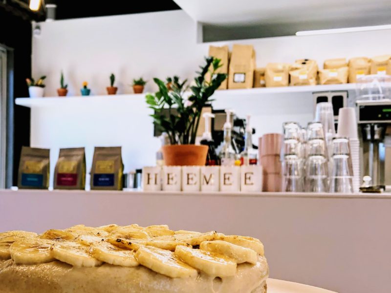 HeeMee Coffee + Bakery is a vegan-friendly coffee shop in Tucson. For more vegan dining options in Tucson, visit www.vegansbaby.com