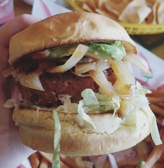 Looking for vegan options in Bakersfield, California? Here's a guide to vegan and vegan-friendly restaurants in Bakersfield, California. For more vegan dining around the world, visit www.vegansbaby.com/vegansbaby2018